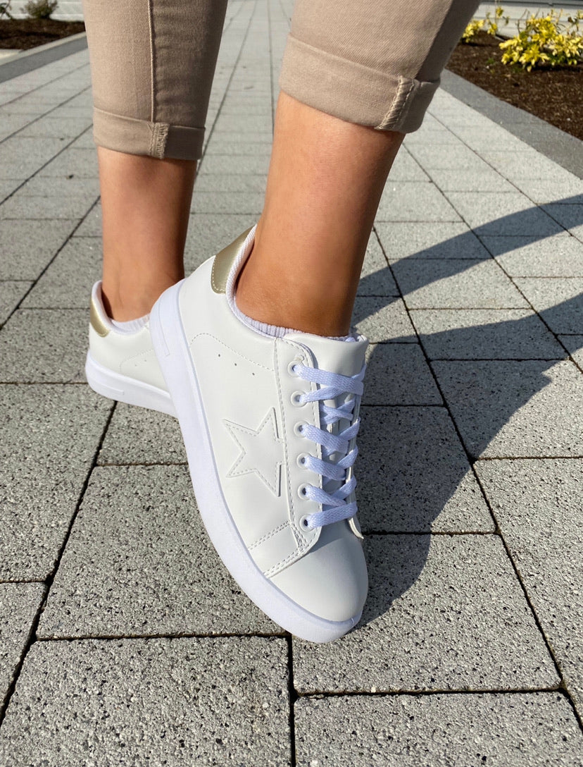 FOOTWEAR